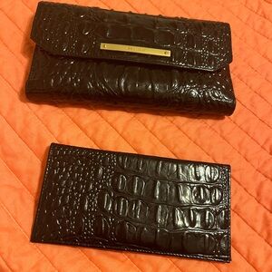 Brahmin Melbourne Collection
Crocodile-Embossed Slim Bifold, Black LeatherWallet